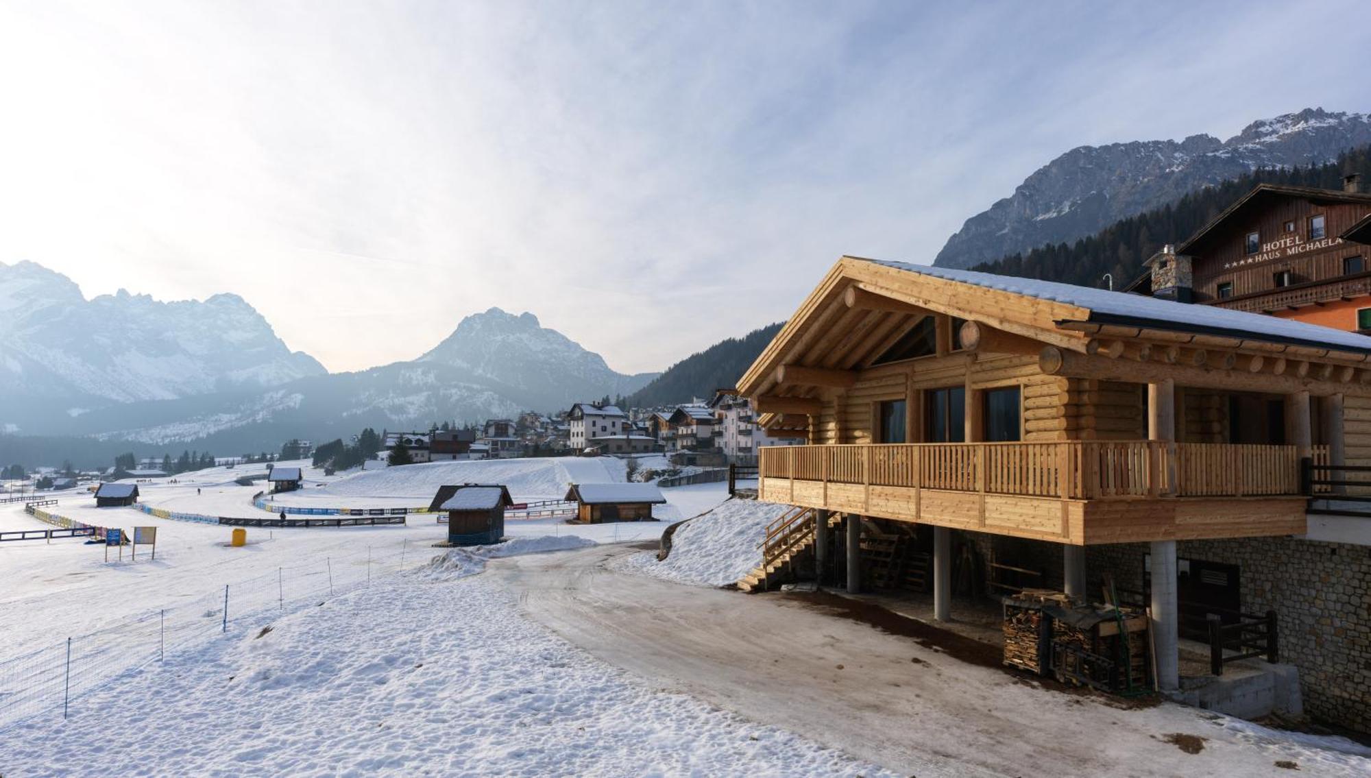 Hotel Haus Michaela Sappada Buitenkant foto